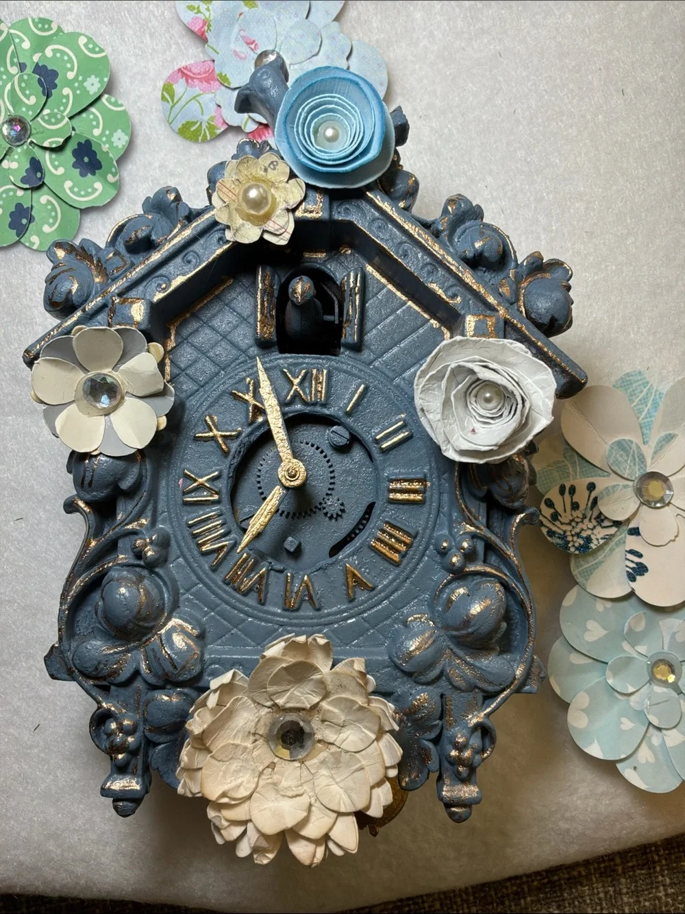 Painted miniature cuckoo clock